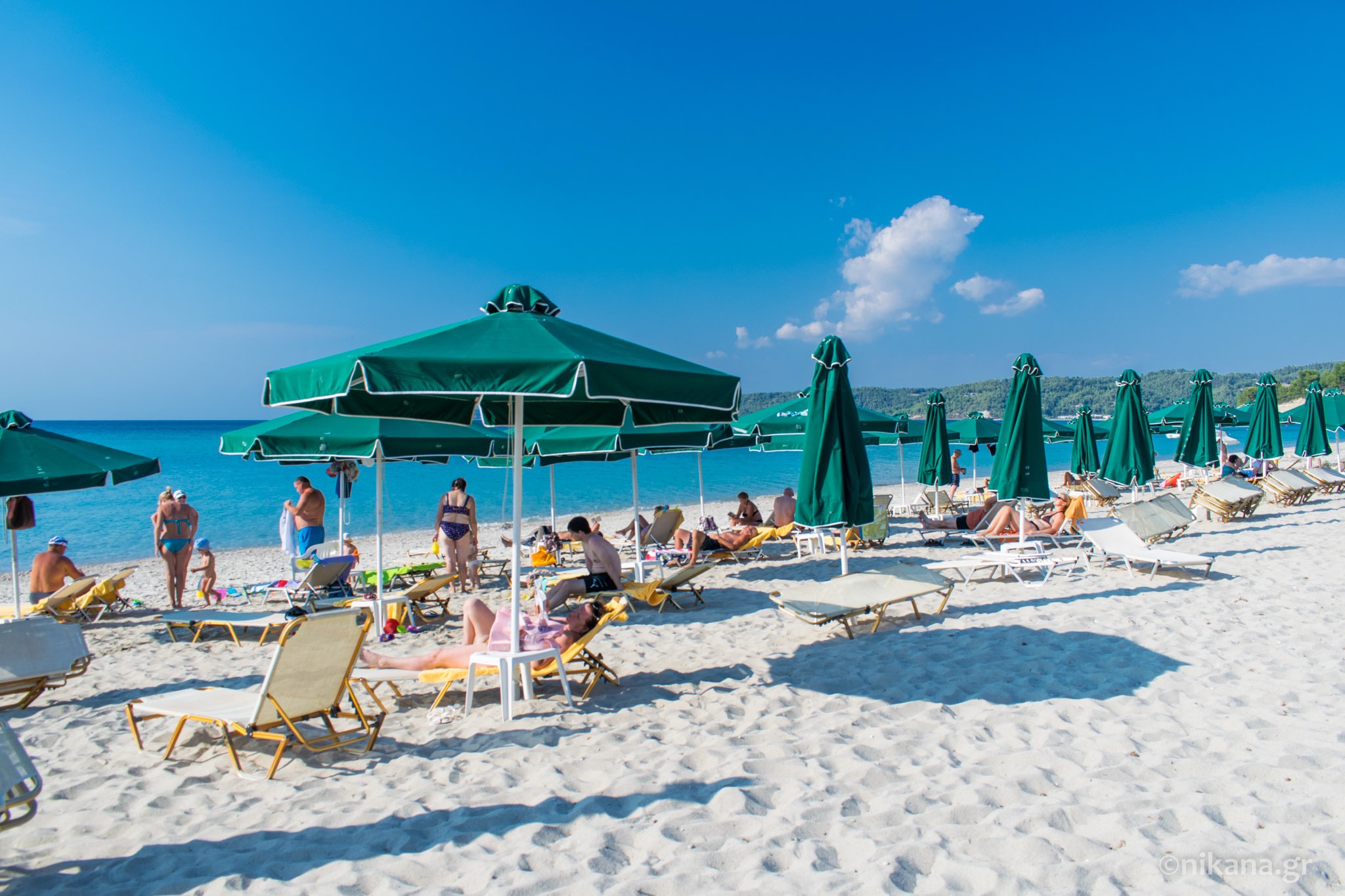 Aigeopelagitika beach